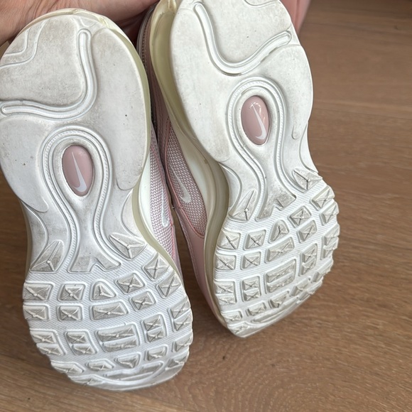 Nike Air Max 97 Barely Rose Womens Sz 8 Pink Low Top Sneaker - Picture 9 of 9